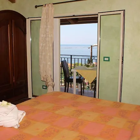 Paladino - E Frühstückspension