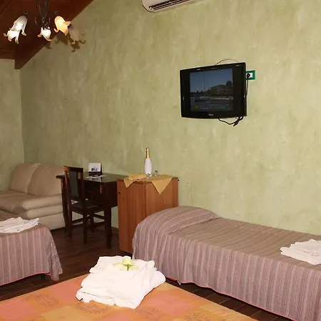 Couette-café Paladino - E Scilla