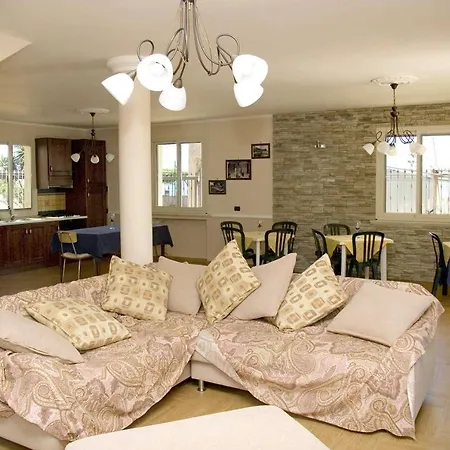 Paladino - E Frühstückspension