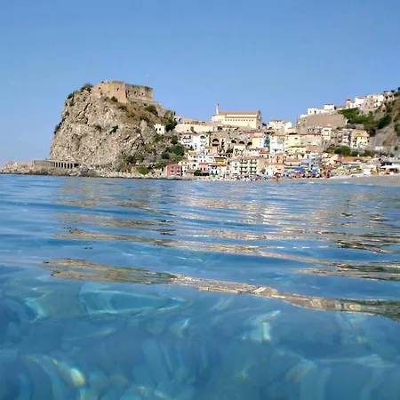 Paladino - E Frühstückspension Scilla