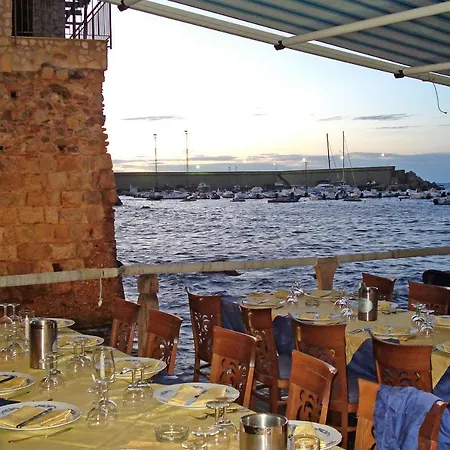 Paladino - E Couette-café Scilla