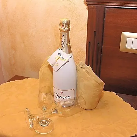 Bed & Breakfast Paladino - E 3*