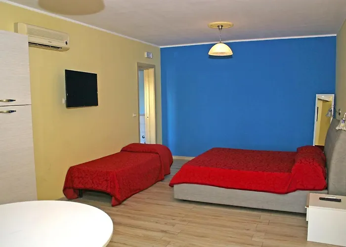 Paladino - E לינה וארוחת בוקר 3*